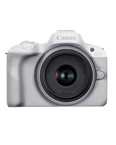 cámara EOS R50 con lente 18-45mm